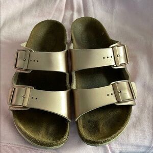 Girls Rose Gold Birkenstocks